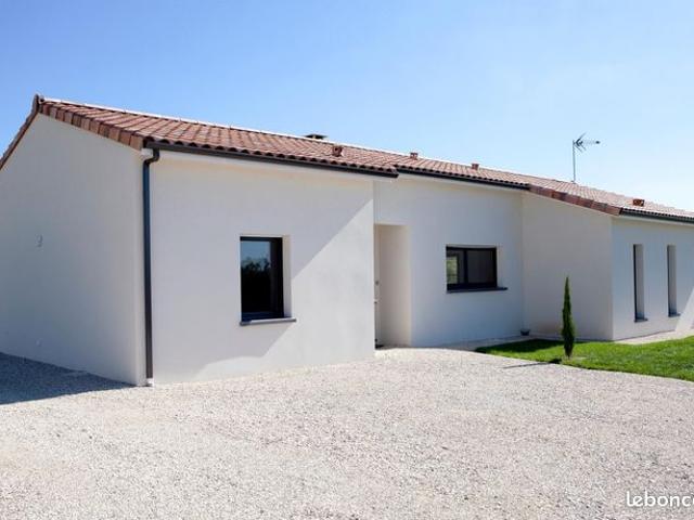 Maison vente à Nîmes, Domazan