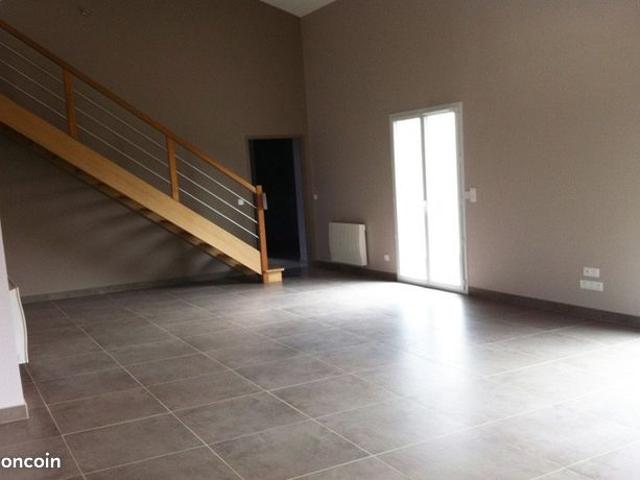 Maison vente à Nîmes, Montagnac