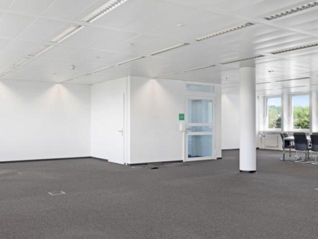 Büro mieten in Renens, Waadt