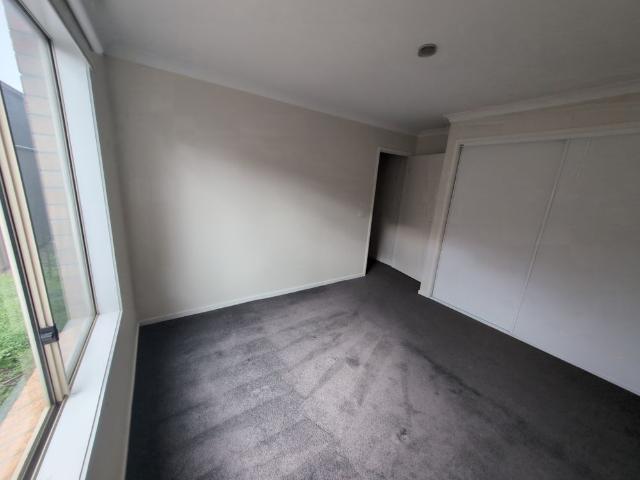 Room for rent in Camerons Creek, Victoria