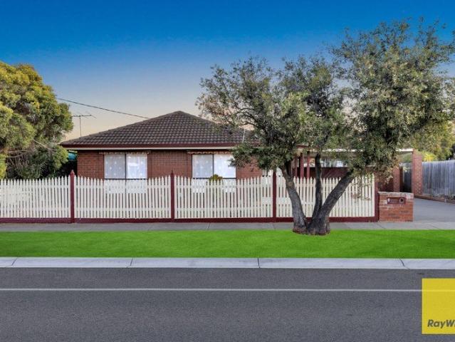 House for sale in Derrimut Heath, Melbourne