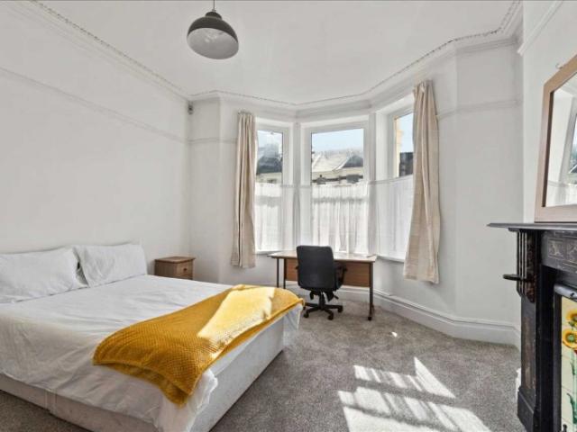 Room for rent in Greenbank, Mount Wise