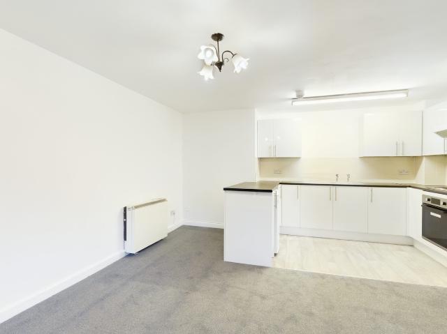 Apartment for rent in West Hoe, Mount Wise