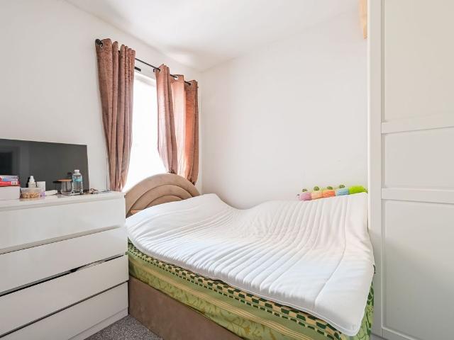 Apartment for rent in London Borough of Newham, Greater London
