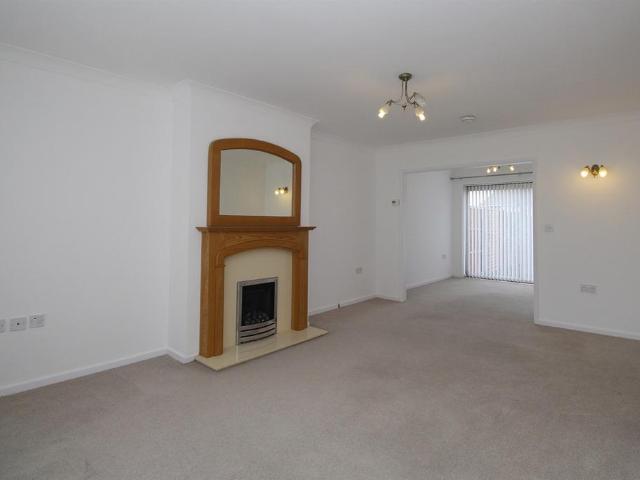 House for rent in Elmfield, Leicestershire