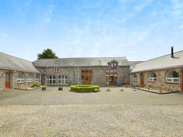 House for sale in Ammanford, Wales