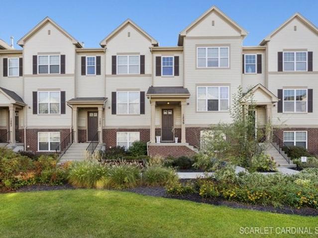 Townhouse for sale in Des Plaines, Illinois