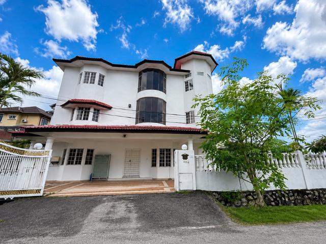 Bungalow for sale in Selayang, Selangor