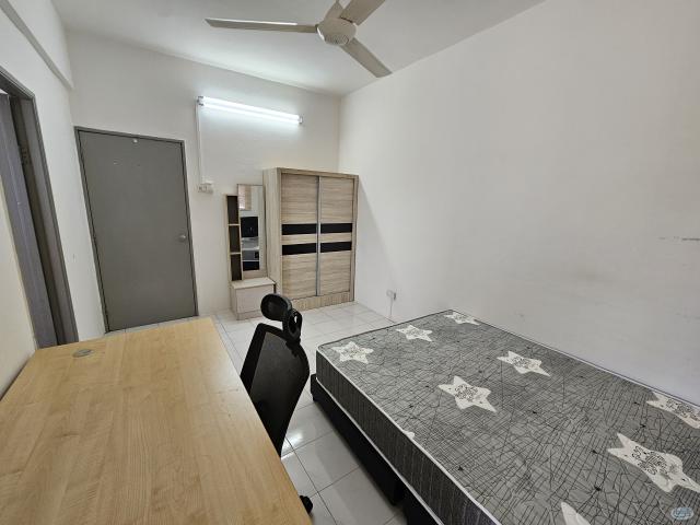Room for rent in Mukim 13, Georgetown