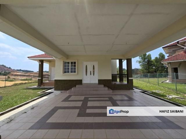 House for sale in Tanjong Sepat, Selangor