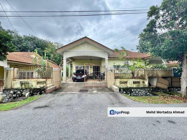 House for sale in Tanjong Sepat, Selangor