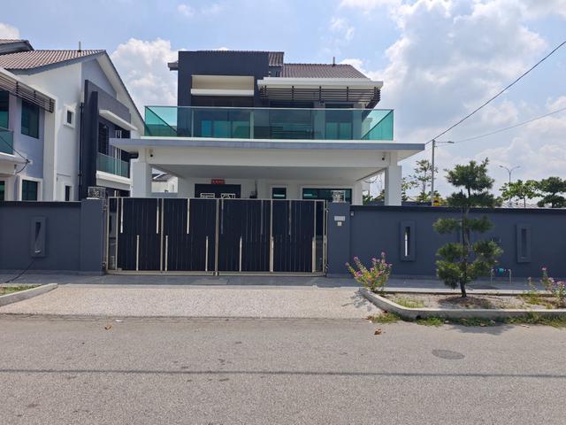 Residential House for rent in Malaka