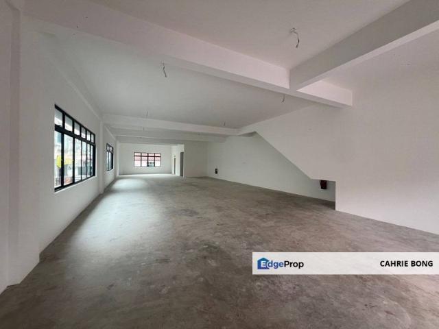 Shop for rent in Ulu Tiram, Johor