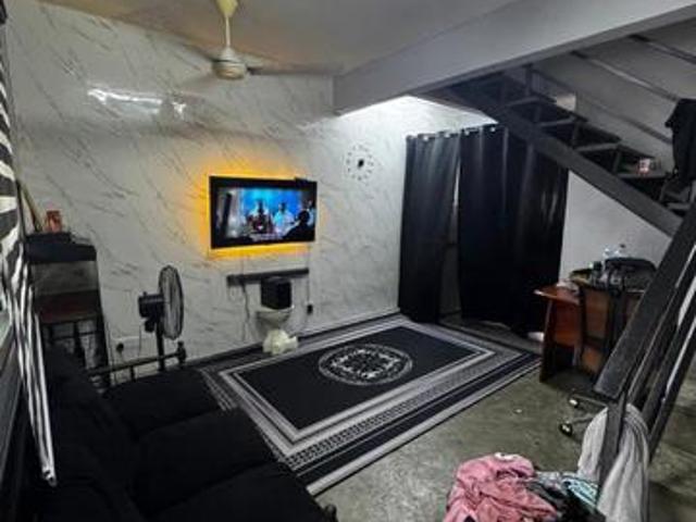 Terraced House for sale in Ulu Tiram, Johor