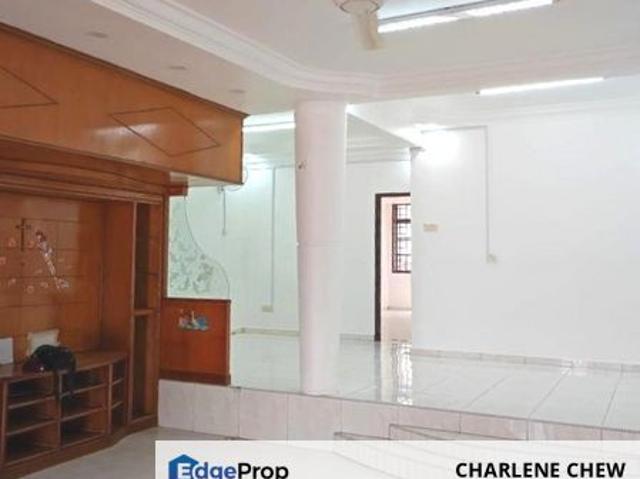 House for sale in Ulu Tiram, Johor