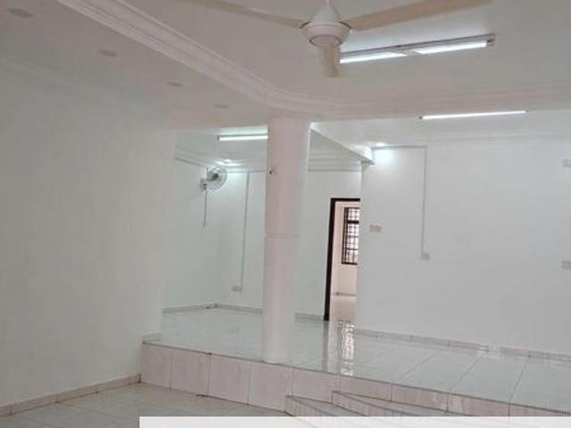 House for sale in Ulu Tiram, Johor