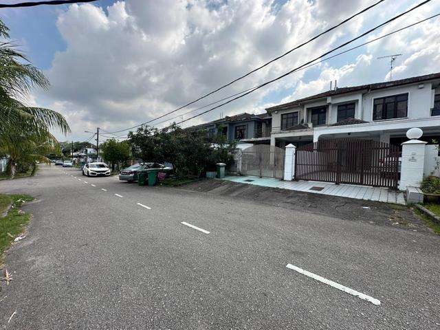 Terraced House for sale in Ulu Tiram, Johor