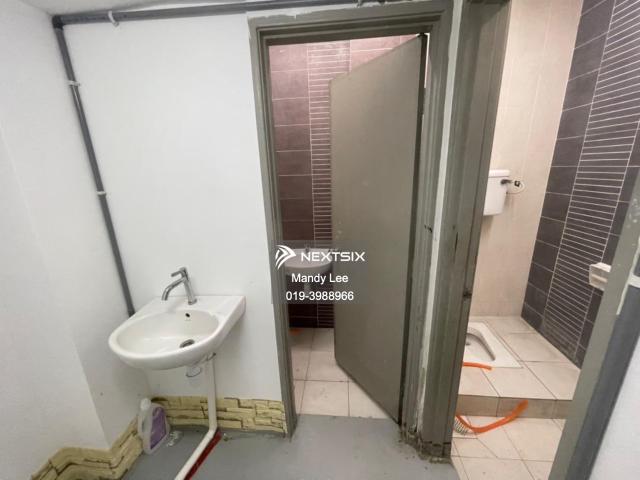 Shop for rent in Johor