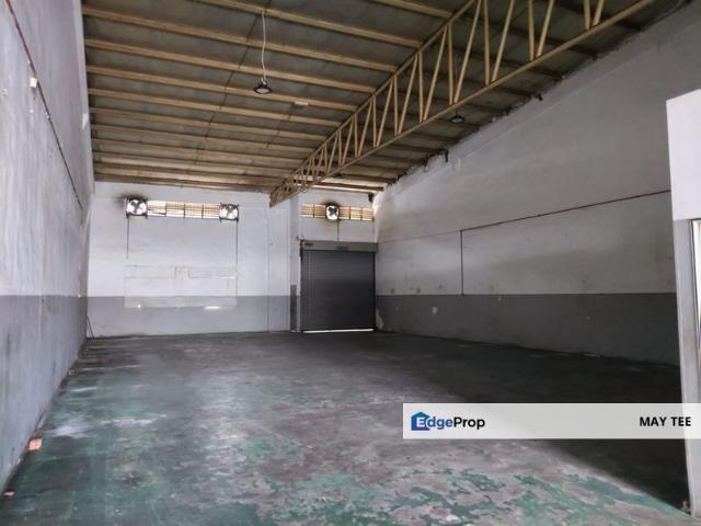 Warehouse for rent in Ulu Tiram, Johor