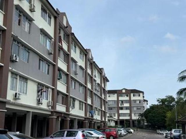 Flat for sale in Ulu Tiram, Johor