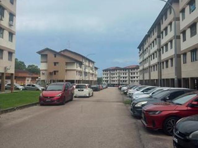 Flat for sale in Ulu Tiram, Johor