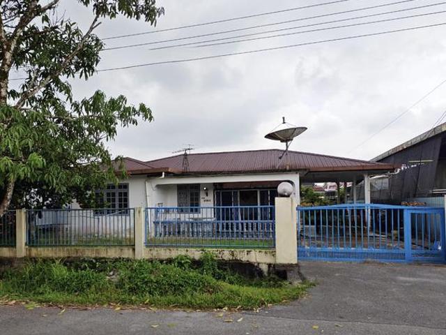 Bungalow for sale in Kuching