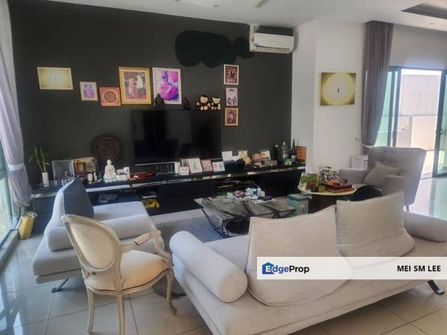 House for sale in Country Heights Damansara, Kuala Lumpur