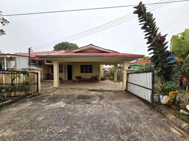Residential House for sale in Samarahan, Kota Samarahan