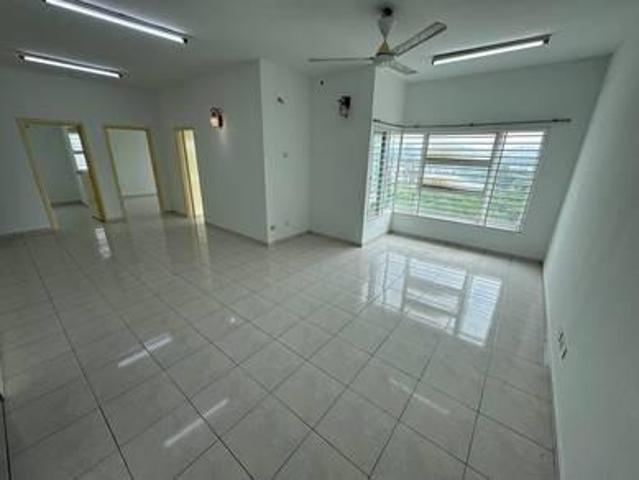Apartment for sale in Puchong, Majlis Bandaraya Subang Jaya