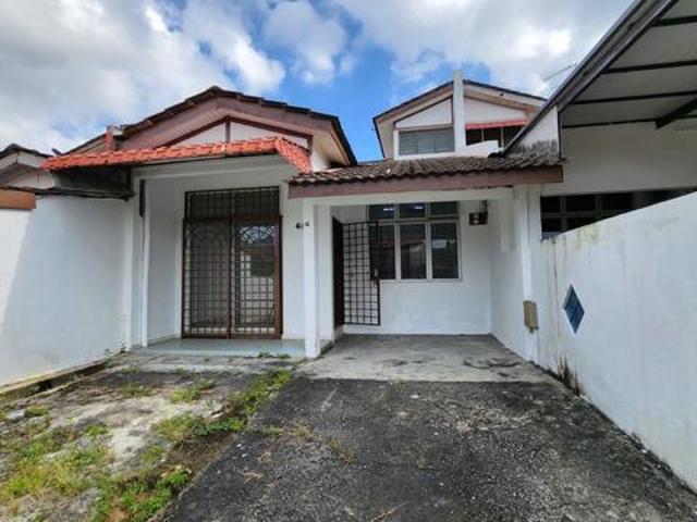 Terraced House for sale in Ulu Tiram, Johor