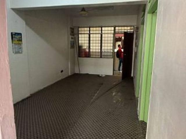 Flat for sale in Petaling, Damansara Damai