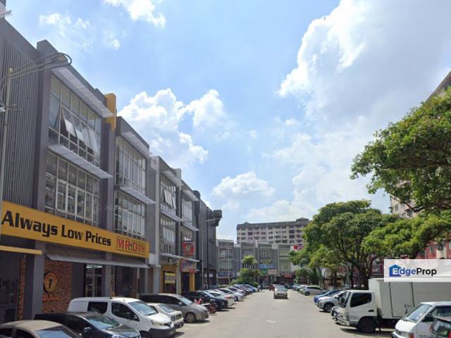 Shop for sale in Petaling, Damansara Damai