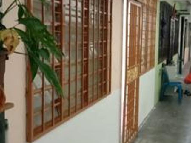 Flat for sale in Petaling, Damansara Damai