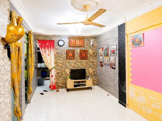 Flat for sale in Petaling, Damansara Damai