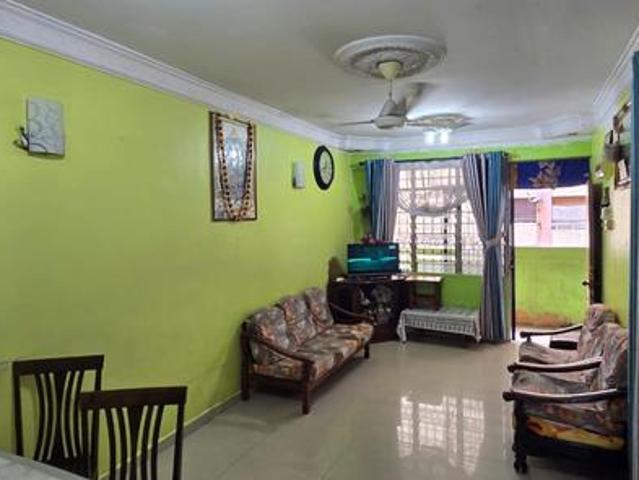 Flat for sale in Petaling, Damansara Damai