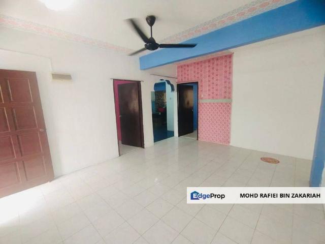 Flat for sale in Kajang, Langat