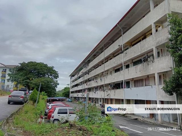 Flat for sale in Kajang, Langat
