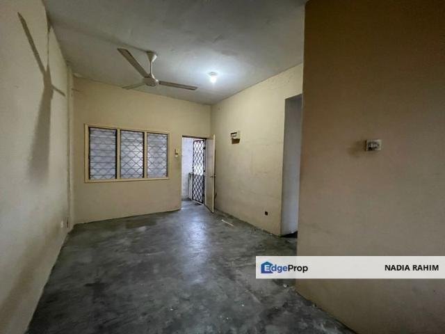 Flat for sale in Petaling, Damansara Damai