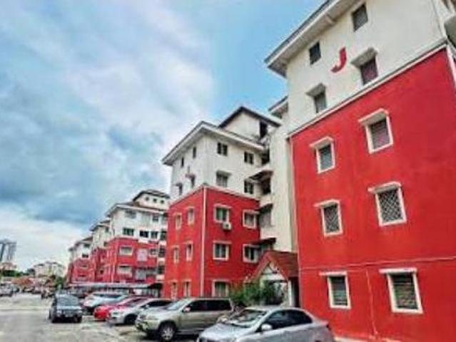 Apartment for sale in Petaling, Damansara Damai