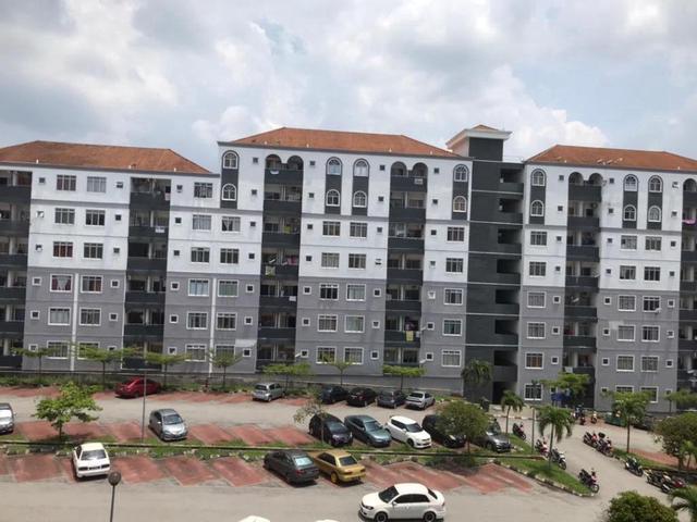 Apartment for sale in Nilai, Negeri Sembilan