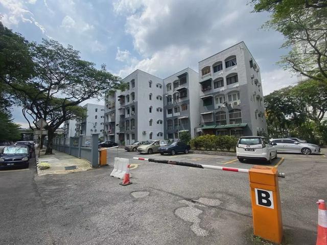 Apartment for sale in Country Heights Damansara, Kuala Lumpur