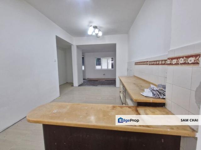 House for sale in Country Heights Damansara, Kuala Lumpur