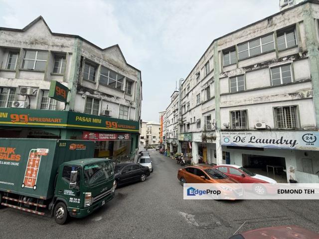 Shop for rent in Country Heights Damansara, Kuala Lumpur