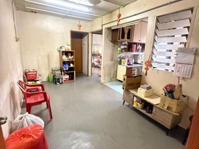 Flat for sale in Desa Petaling, Kuala Lumpur