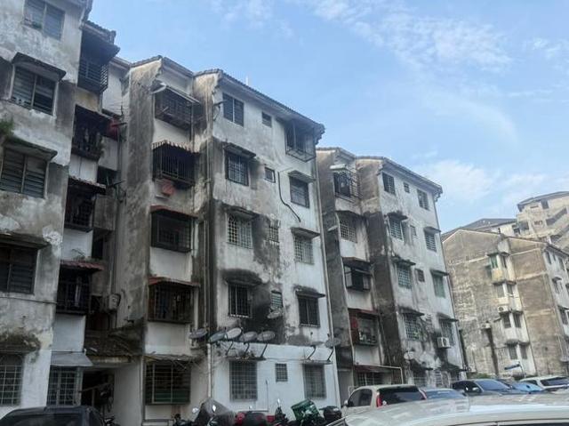 Flat for sale in Country Heights Damansara, Kuala Lumpur