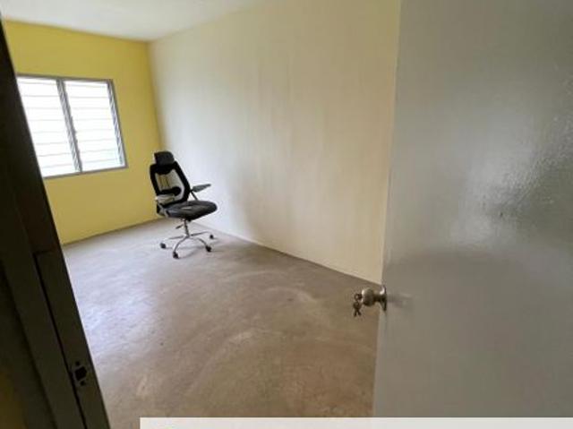 Flat for sale in Selayang, Selangor