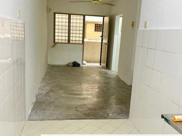 Flat for sale in Selayang, Selangor