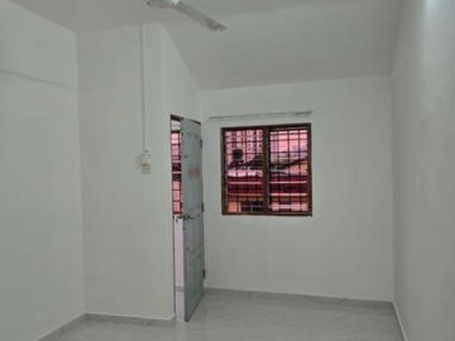 Terraced House for rent in Country Heights Damansara, Kuala Lumpur