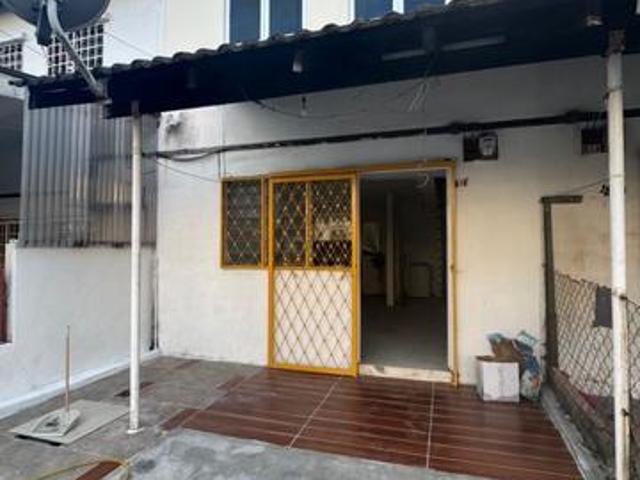 Terraced House for rent in Country Heights Damansara, Kuala Lumpur