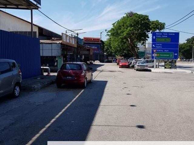 Warehouse for rent in Country Heights Damansara, Kuala Lumpur